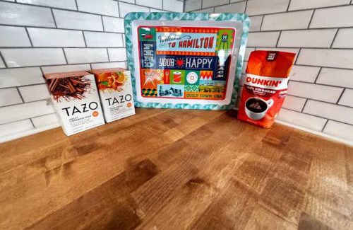 Hamilton Apartment | 8th Street Haven - 3 bedroom House in DT Hamilton