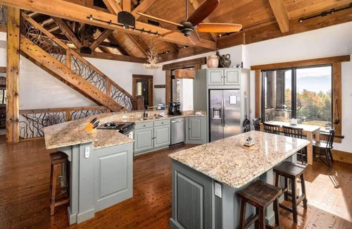 Helen Cabin | 9 Bedroom Lodge Barndominium Combo Sleeps Up to 30