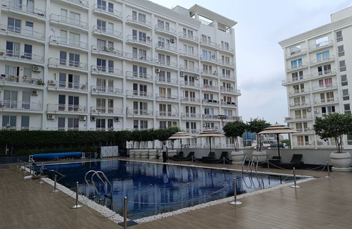 Gomti Nagar Apartment | 9 Bedrooms 9 Bathrooms 1Pool Charming studio with terrace overloking the Lucknow