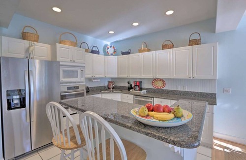 Palmetto Dunes Villa | 9 Lyons 4 BD,4 1/2 BA ,pool, Sleeps 12! Discount for Sept 13-20!Great time to go