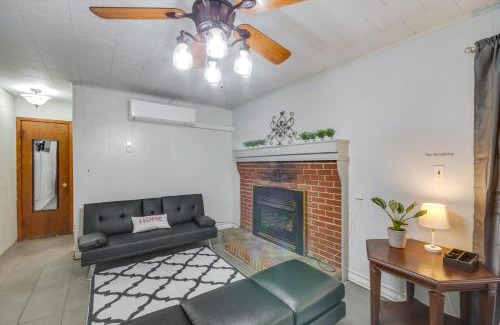Newhebron Apartment | 9 Mi to Water Park Silver Creek Gem with Fireplace!