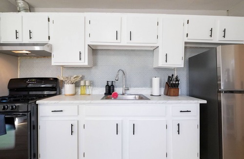 Winter Hill Apartment | 9Bedroom 6Bath Home in Somerville