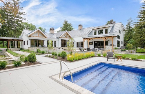 Georgetown House | 9BR Sorin's Estate w/Pool and Paddle Tennis Court