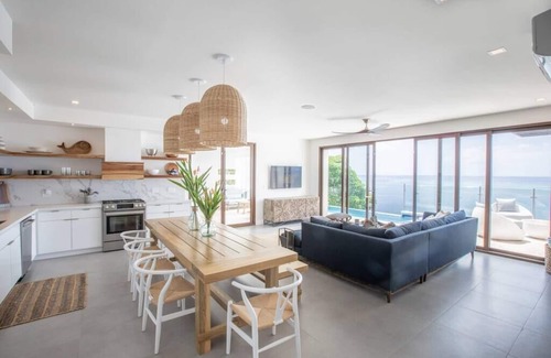 Diamond Rock Villa | Añoranza 3 BDRM: 2 Bedroom Villa + Casita 1