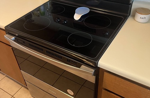 Ash Condo | A block from the Beach and 2 Decks with amazing views!