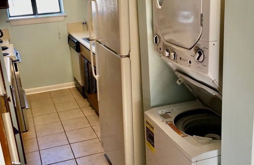 Ash Condo | A block from the Beach and 2 Decks with amazing views!