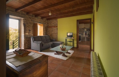 Salvaterra de Mino Ski Chalet | A Casa da Charca - Casa rural con jardín