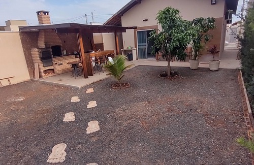 Olimpia House | A Casa do Pergolado - Olímpia SP - 10 min do Parque Thermas dos Laranjais