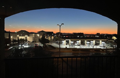 Summerlin West House | A Charmin Desert Oasis 3-bedroom house with WiFi, AC in wonderful Las Vegas