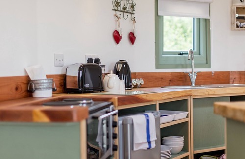 Ryde RV Rental | A circular hut perfect for a romantic escape to the countryside.