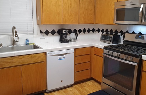 Civic Center House | A Comfortable Luxury Stay in Stockton