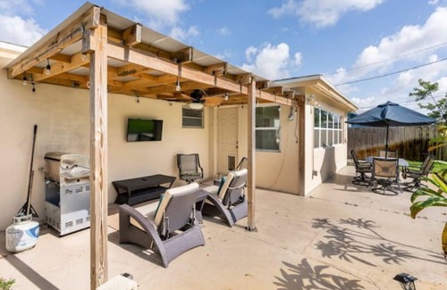 North Andrews Gardens House | A Comfy Stay By Shea Conveniently Located