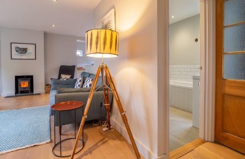 Snape Cabin | A contemporary, single-storey holiday retreat located in the heart of Snape within strolling distanc