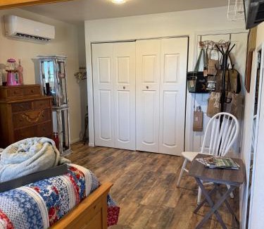 Templeton House | A Cozy Loft in Templeton