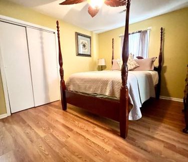 North Charleston House | A Cozy Spot on Montague