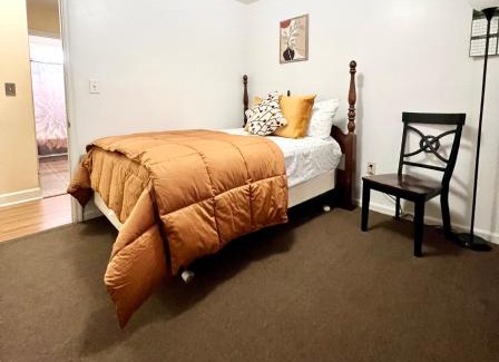 North Charleston House | A Cozy Spot on Montague