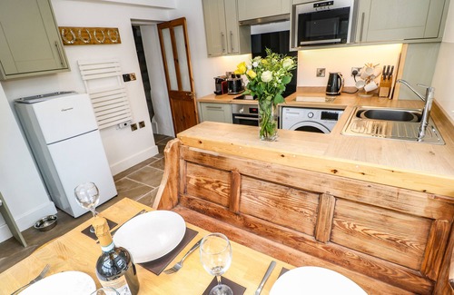 Fremington Cottage | A D Coach House