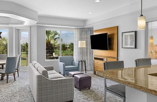Palm Desert Resort | A Desert Oasis of Relaxation- Marriott's Desert Springs Villas II- 1 Bd.