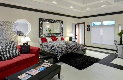 Lancaster Villa | A Distinctive Split Level Home