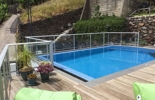 Canhas House | A dream: Tabua Lodge junction of VR1 East-West and VE4 North-South