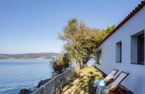 Donon House | A Factoria Beach House by Prishomes