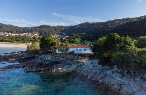 Donon House | A Factoria Beach House by Prishomes