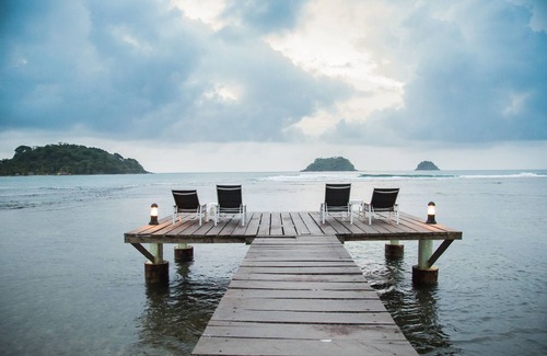 Isla Grande House | A fantastic place between the sea and the jungle