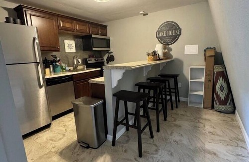 Rocky Mount House | A- Frame Escape| Cozy 2 Bedroom | Dock/Slip| Sleeps 7