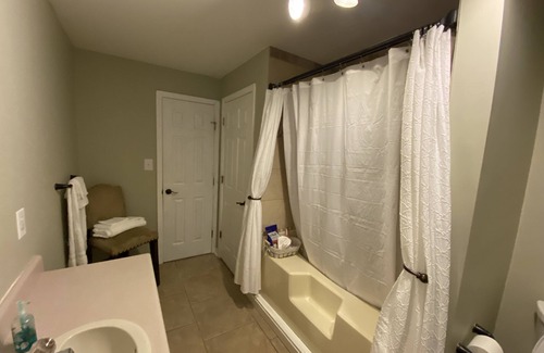 Banks County Cottage | A-Frame Getaway! 3 beds, 2 baths, hot tub