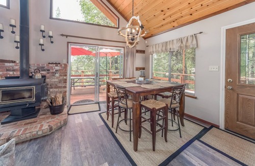 Arnold Cabin | A-Frame of Mind - Beautiful Tri-Level 4 Bedroom 3 Bath in Arnold w/Gameroom