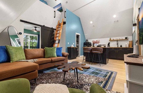 Cashes Valley Cabin | A-Frame w/Fire Pit, Hot Tub, Sauna, Sports Court