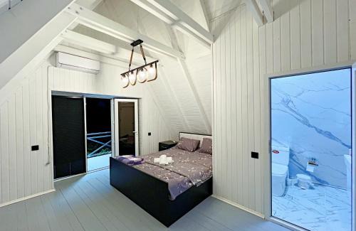 Goygol Apartment | A frame with mountain view