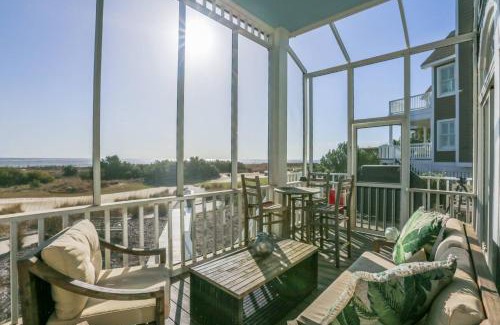 Ocean Point House | A Golden Sunrise