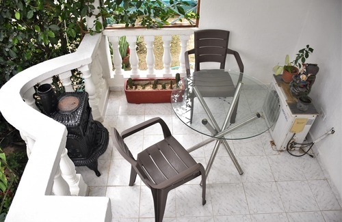 Mamatoco House | A green oasis within the city.