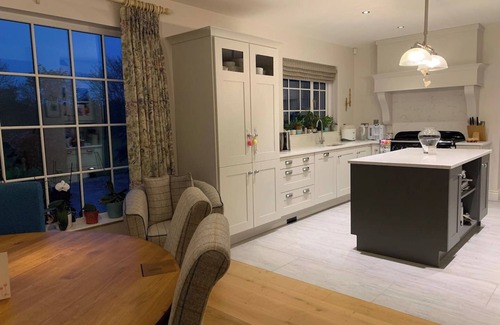 Scotch Street House | A haven in the Orchard County.