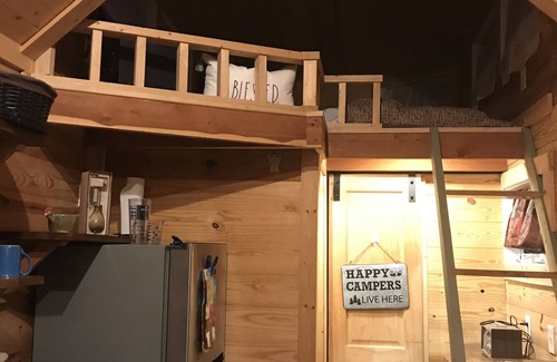 Ellijay House | A heavenly remote space to relax not far from lake and town