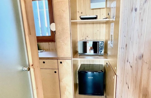 Brightlingsea Cottage | A hobbes field accommodation that sleeps 2 guests in 1 bedroom