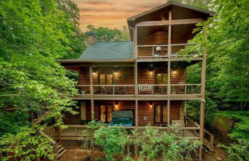 McCaysville Villa | A Little Bit of Heaven Swim in the creek soak in the hot tub and relax in comfort