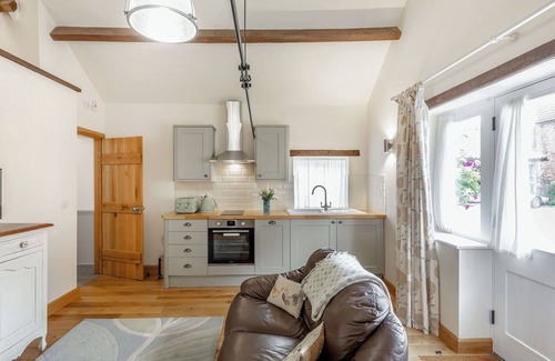 Rampton Cottage | A lovely barn conversion in a quiet location, ideal for a relaxing break or as a touring base.