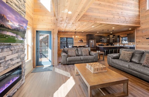 Gatlinburg - Pigeon Forge Resort | A Luxury Escape in the Heart of the Great Smoky Mountains