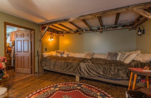 Chickamauga House | A Middle Earth Inspired Stay