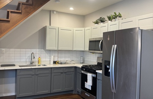 Demerara-Mahaica House | A modern Townhome at Farm. 5 minutes drive from the Providence National Stadium