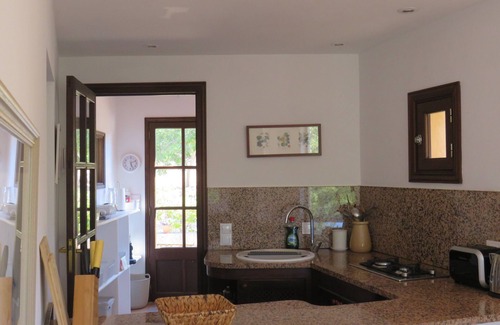 Arta Cottage | A peacefull country villa with beautiful views over the sea and mountains.