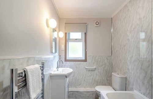 Grantham Cottage | A peaceful location for a relaxing break with excellent fishing to enjoy.