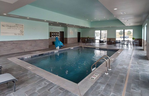 Wichita House | A Perfect Intimate Retreat w/ a Touch of Luxury