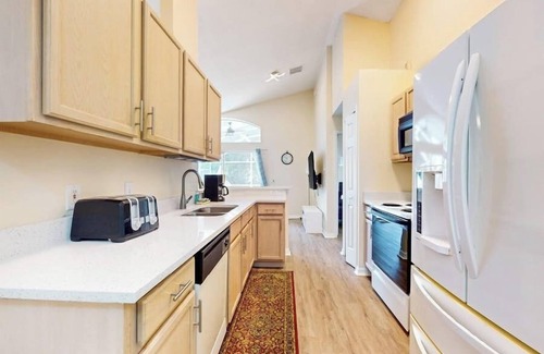 Regal Palms House | A picture-perfect vacation awaits you with plenty of space for everyone to enjoy