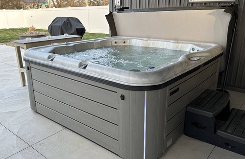 Dover House | A Place to Restore and Renew - Hot Tub/Firepit/Wineries/Amish Country