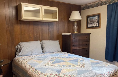 West Union Apartment | A quiet & relaxing stay in Northeast Iowa