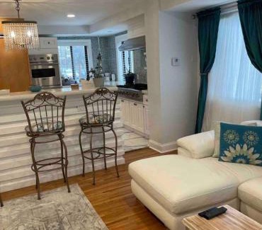 Washington Square West Apartment | A Regal Retreat- Exclusive Parking, Prime Location