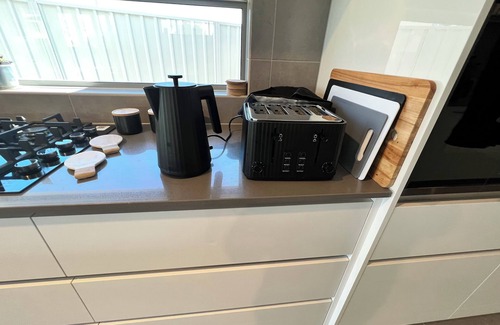 Wannanup House | A Serene Getaway on the East Port Bouvard Canals in Wannanup, Mandurah, WA